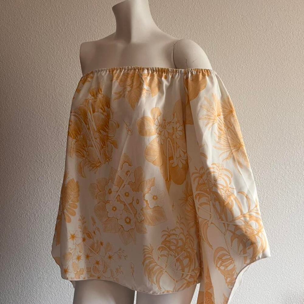 Kini Zamora Hawaii Off Shoulder Botanical Cape Sleeve Top Small NWOT
